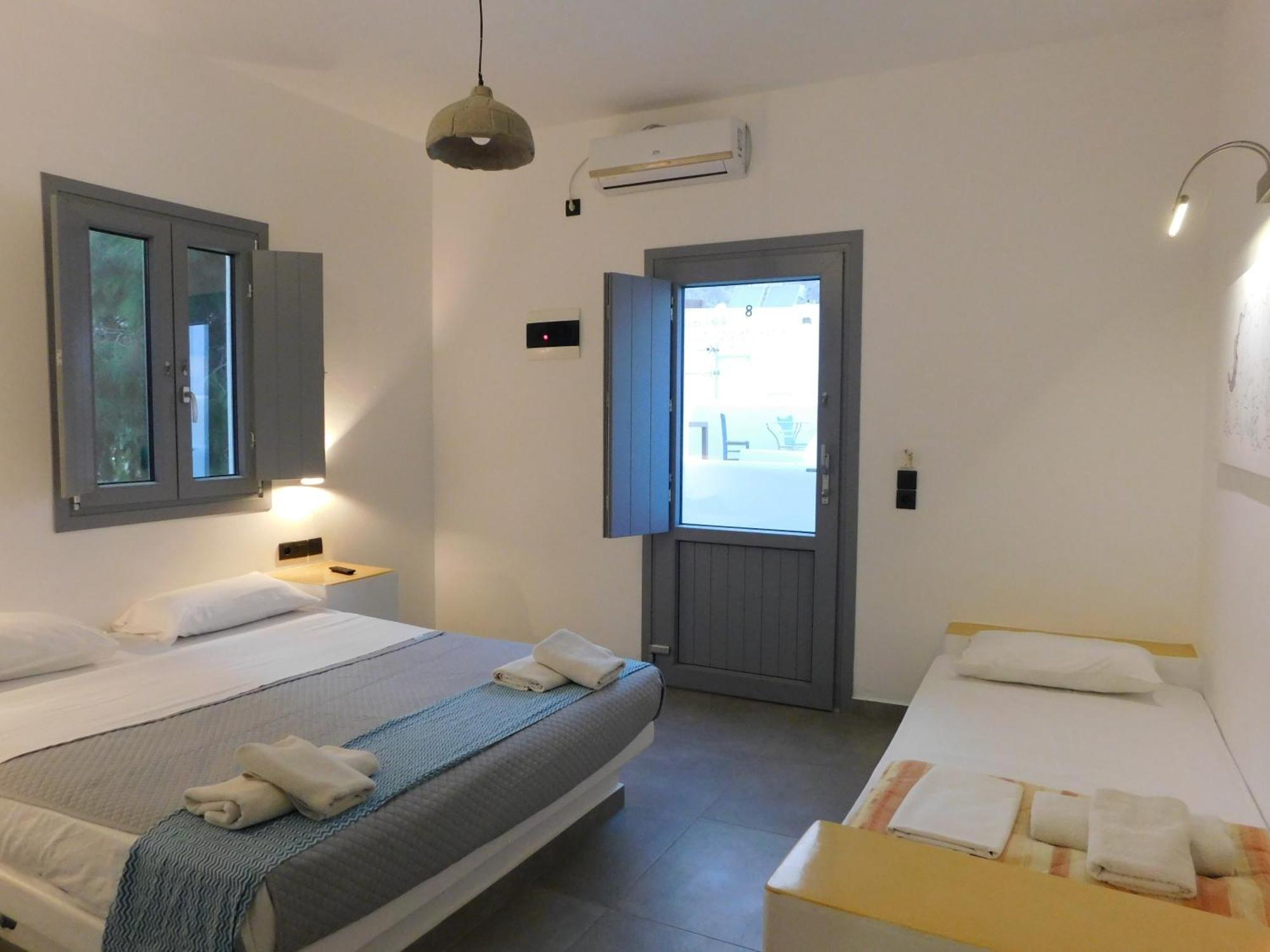 Perissa Centrale Rooms Extérieur photo